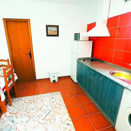 Con Aire Acondicionado Y Parking Apartment